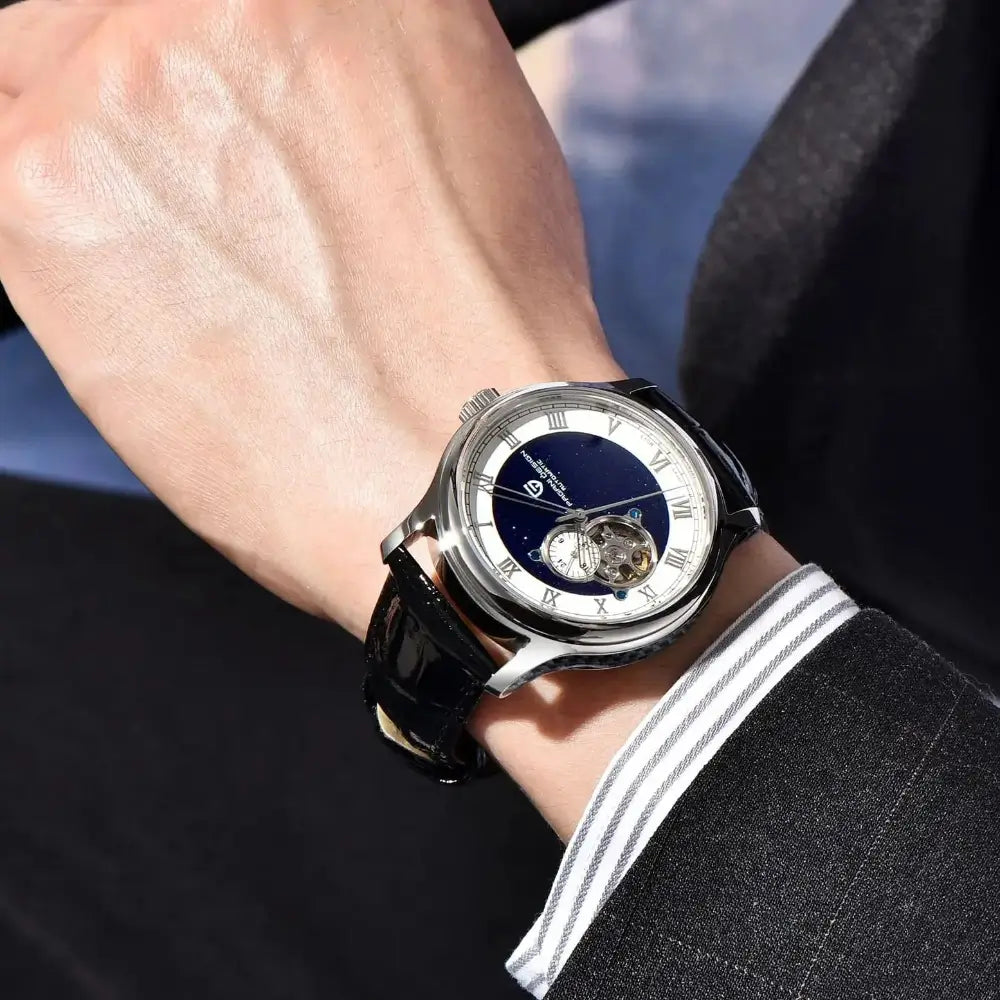 Montre automatique sans pile inspirée de la haute horlogerie