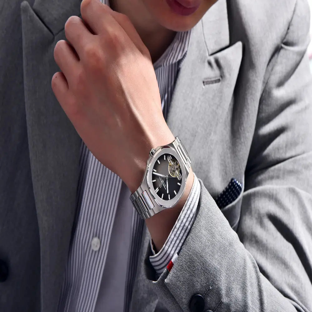 Montre homme luxe en acier inoxydable avec verre saphir