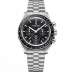 Montre acier inoxydable avec mouvement japonais Seiko VK63 et design luxueux inspiré des montres lunaires.