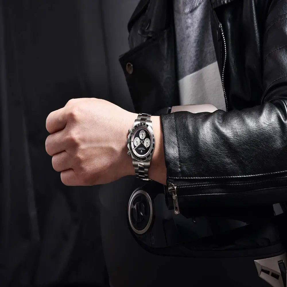 Poussoirs et couronne du chronographe Impérial Velocity en acier inoxydable