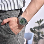 Montre automatique fond vissé finition sablée