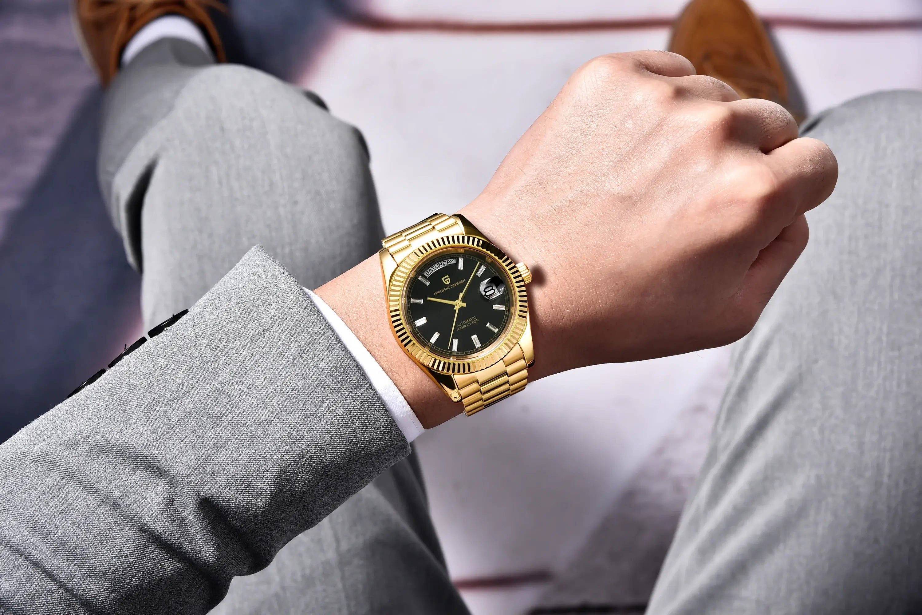 Montre homme chiffres romains lunette cannelée et mouvement NH36A