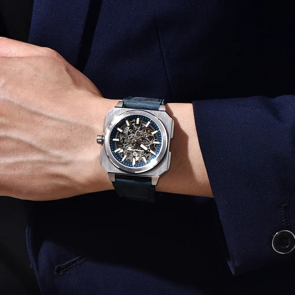 Montre squelette élégante inspirée de l’horlogerie classique moderne
