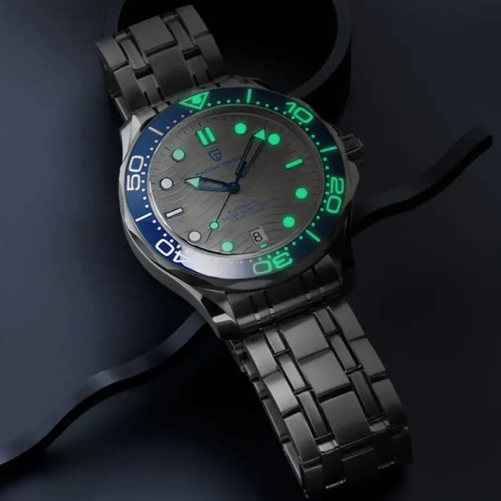 Détail du mouvement automatique Seiko NH35A