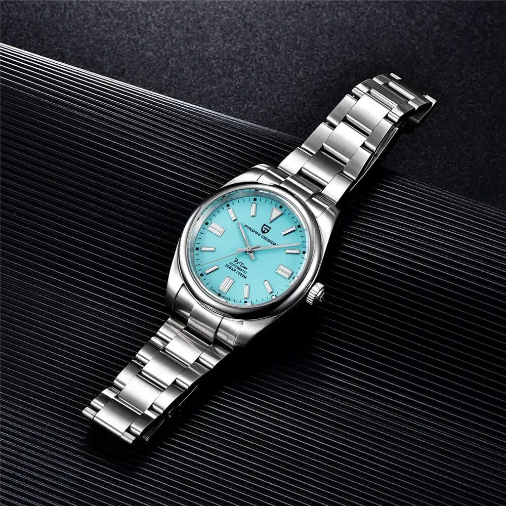 Vue rapprochée du bracelet acier avec fermoir sécurisé