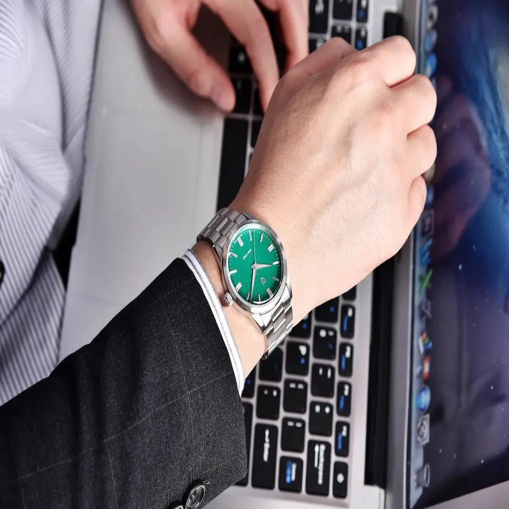 Montre fashion casual pour usage quotidien et professionnel