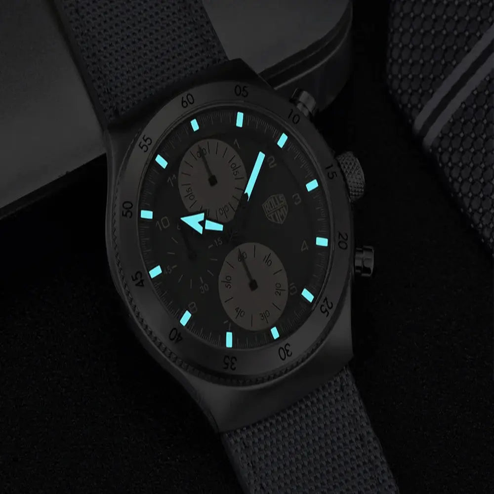 Montre homme sportive élégante avec chronographe intégré